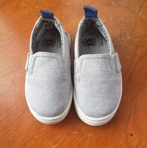 Unisex TOMS slip ons